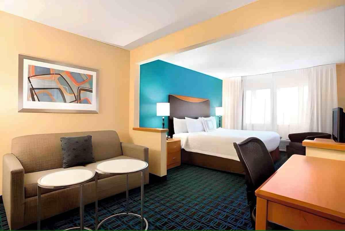 Dubuque Inn & Suites Exteriér fotografie